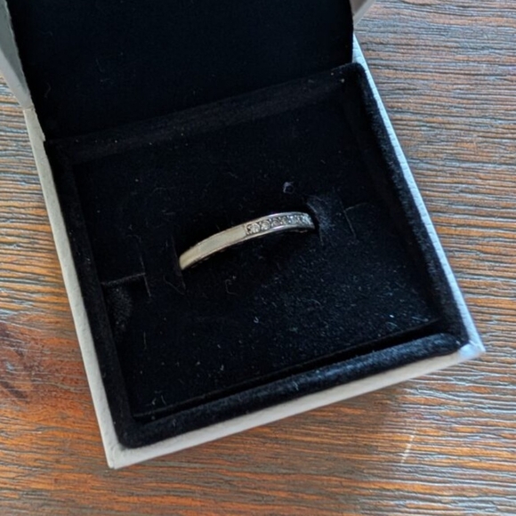 Pandora Ring - Picture 2 of 5